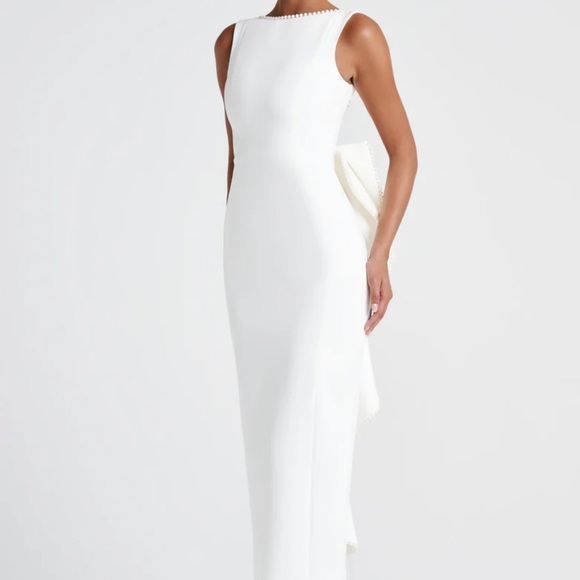 Chic White Maxi Dress